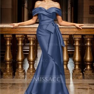 Elegant Off-Shoulder Blue Evening Gown never worn, didn’t fit